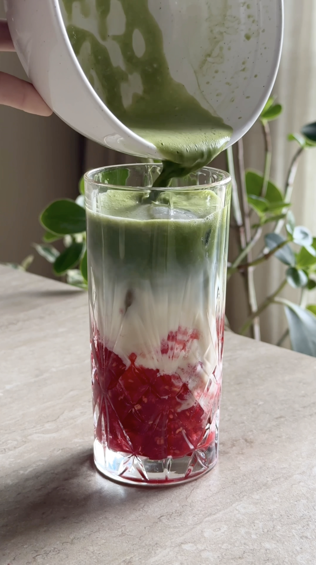 Iced matcha latte al lampone ricetta step 4