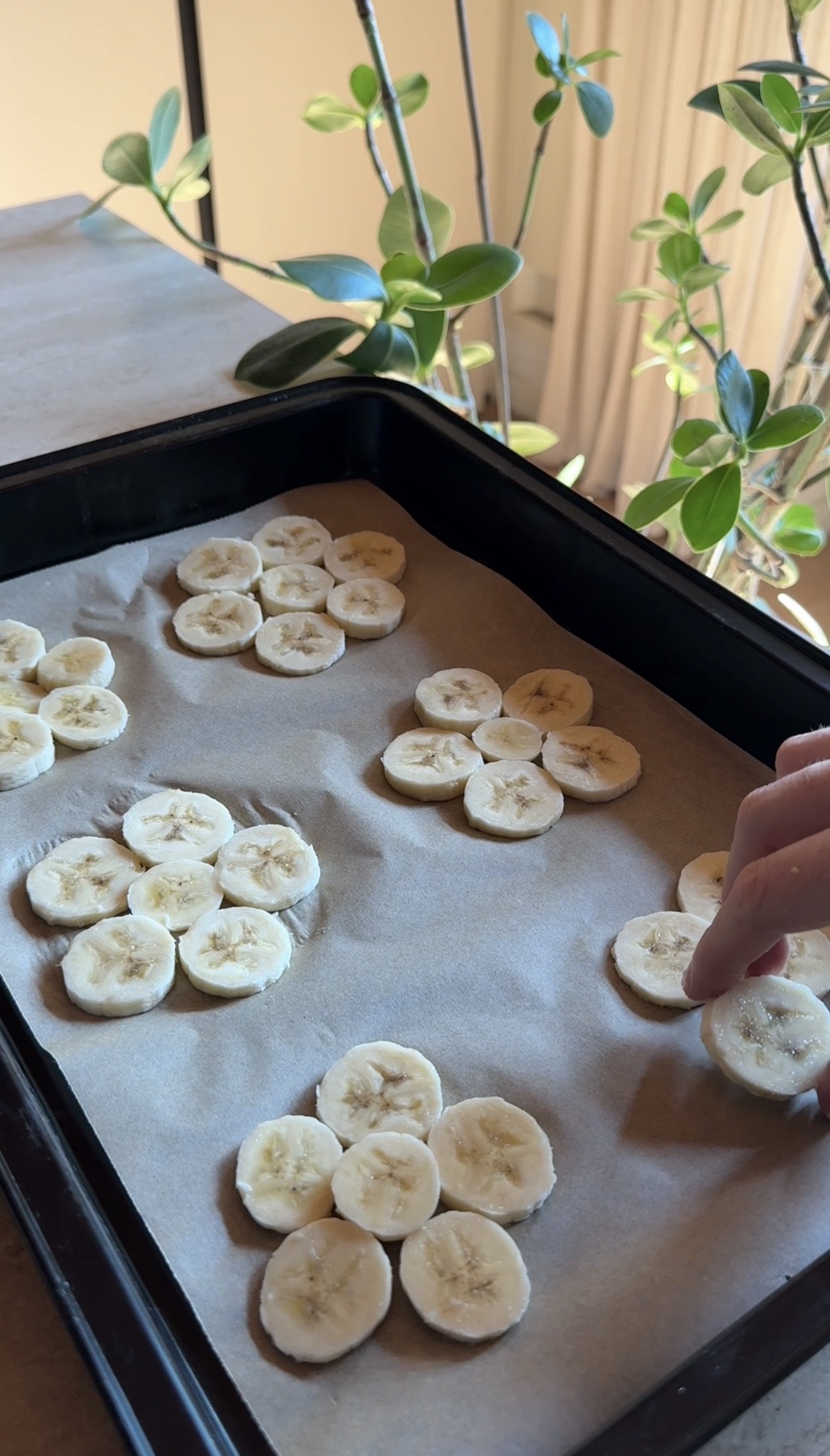 Fiorellini alla banana e cioccolato ricetta step 1