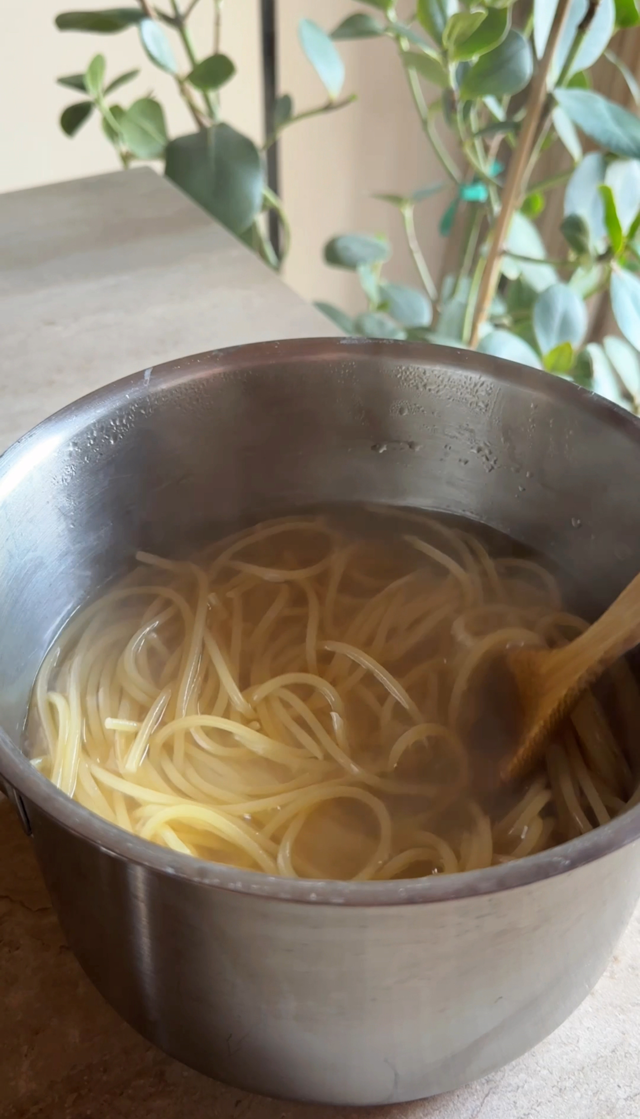 Spaghetti alla Nerano ricetta step 3