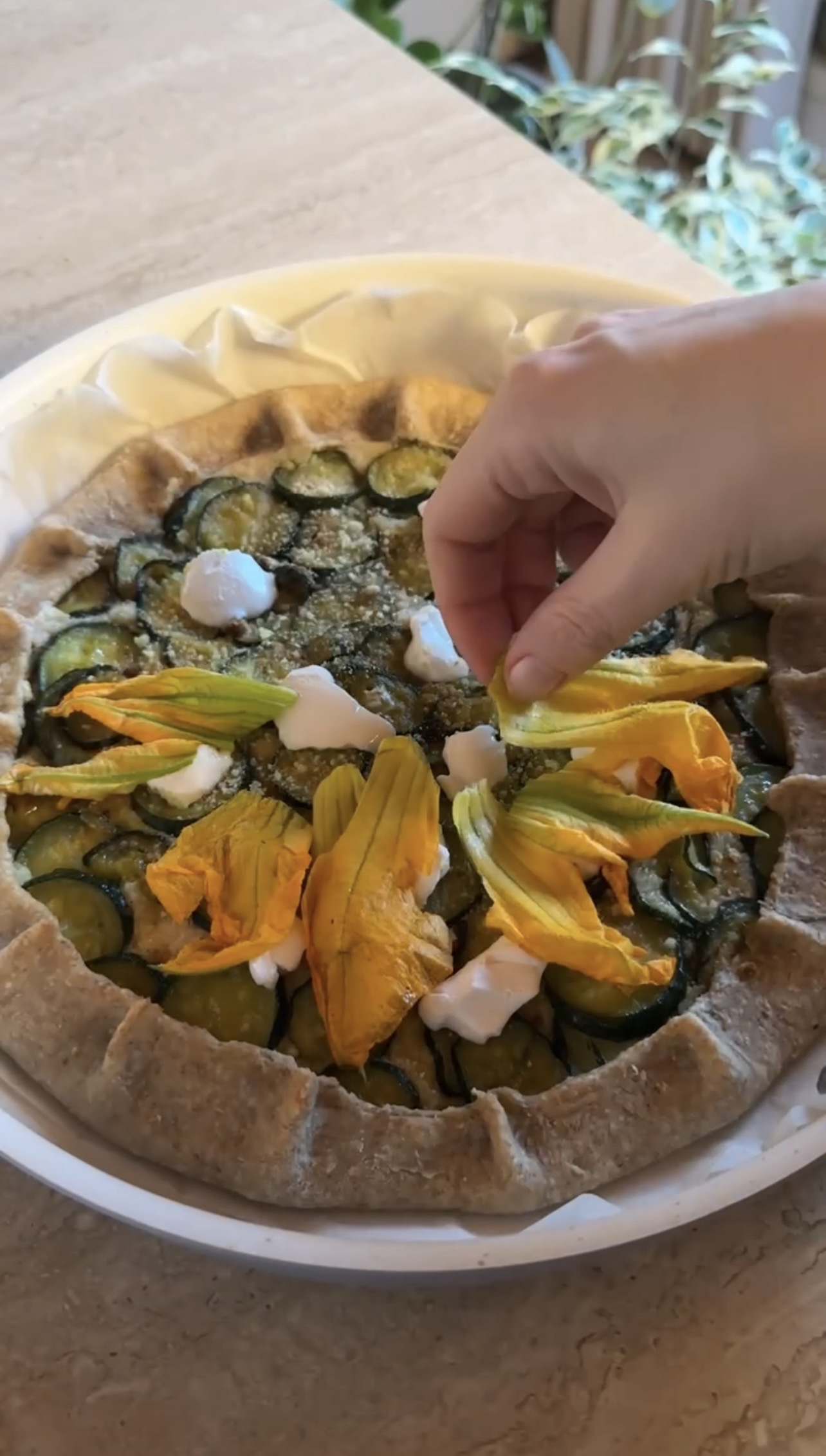 Torta salata con zucchine e fiori di zucca ricetta step 8