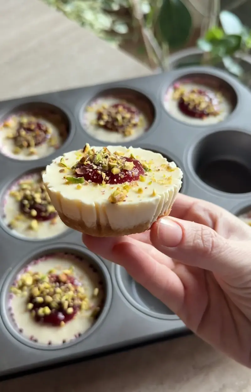 Mini cheesecake ai lamponi ricetta
