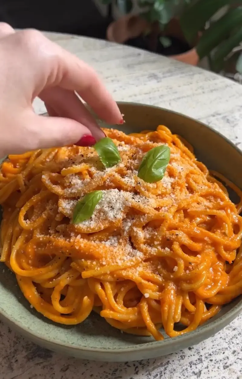 Spaghetti alla crema di peperoni ricetta
