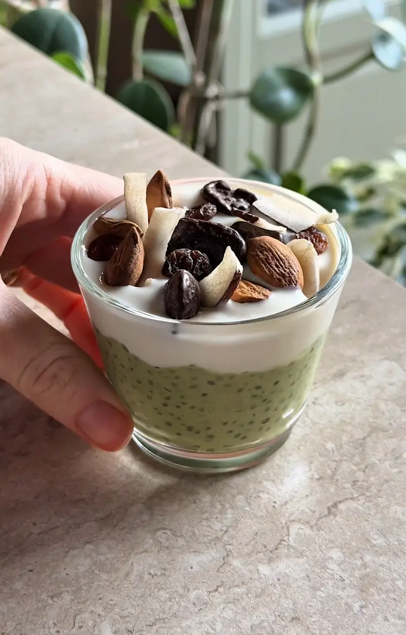 Chia pudding al matcha e pistacchio ricetta