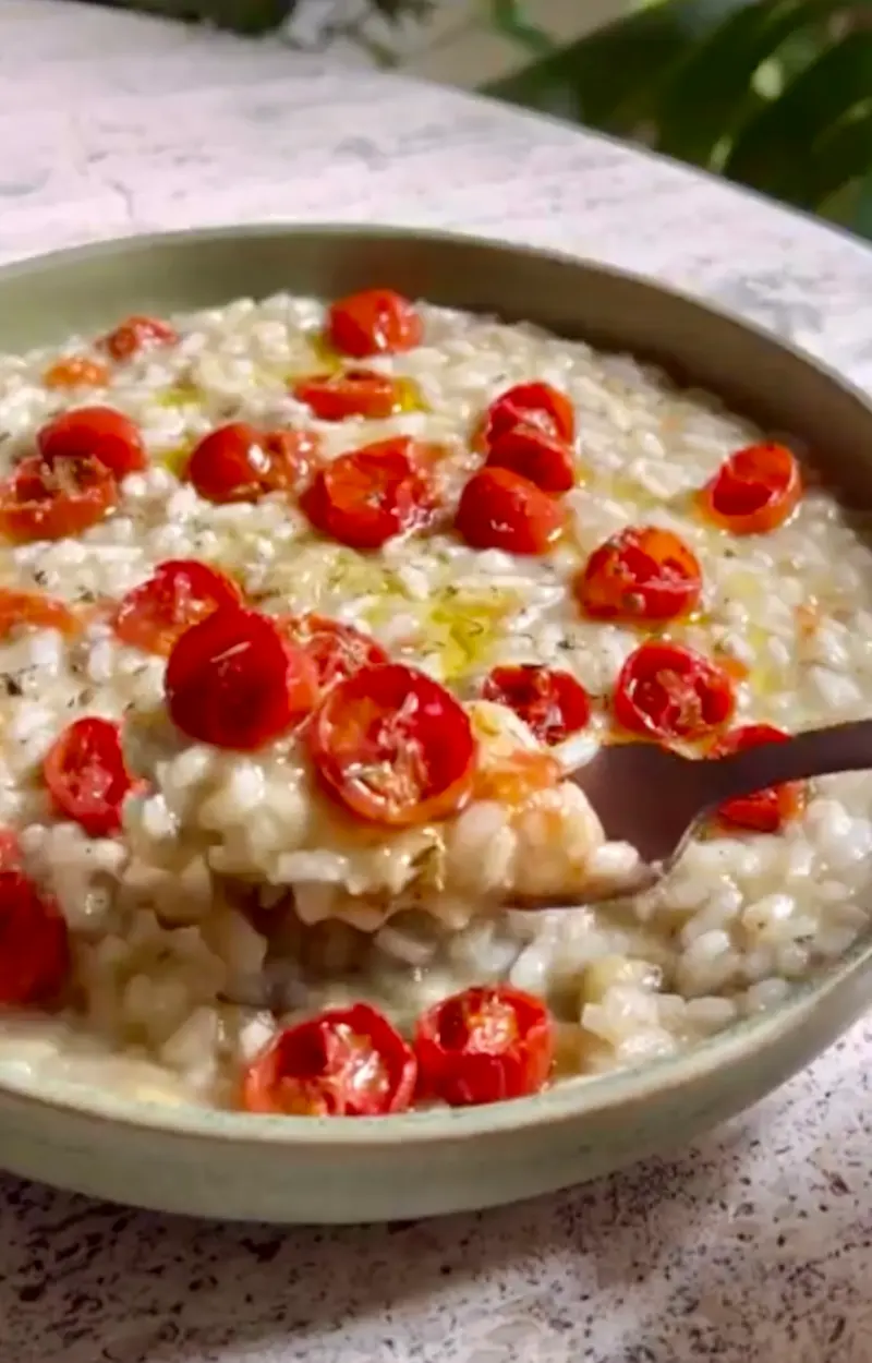 Risotto con crema di melanzane e pomodorini confit ricetta