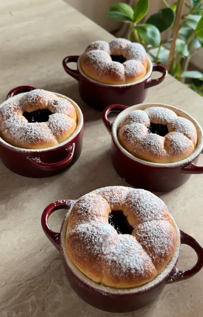 Fiori soffici alla marmellata ricetta