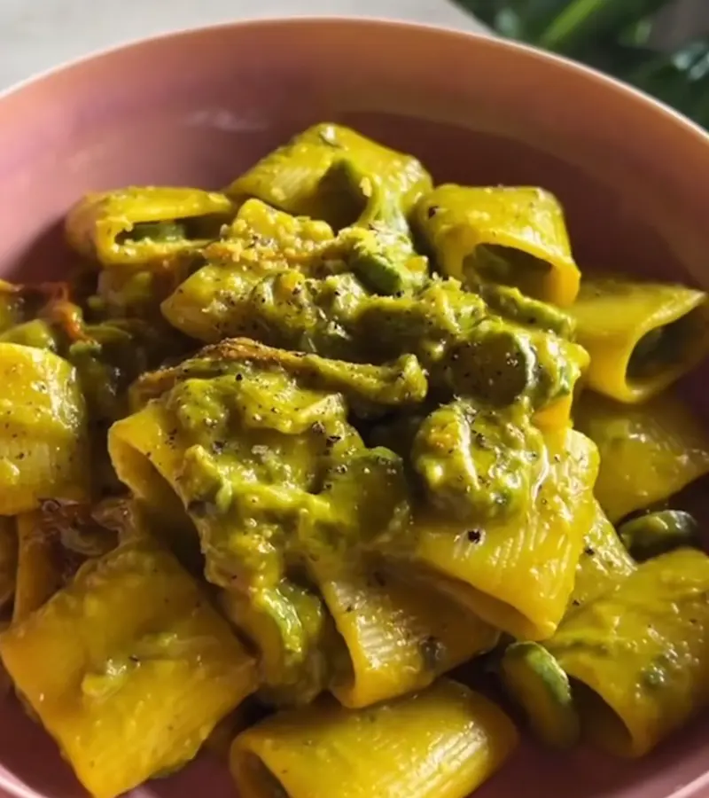 Paccheri zafferano e fiori di zucca ricetta