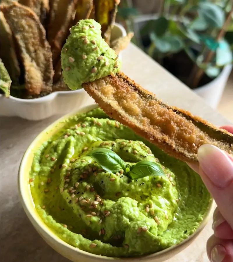 Hummus di piselli e chips con le loro bucce ricetta