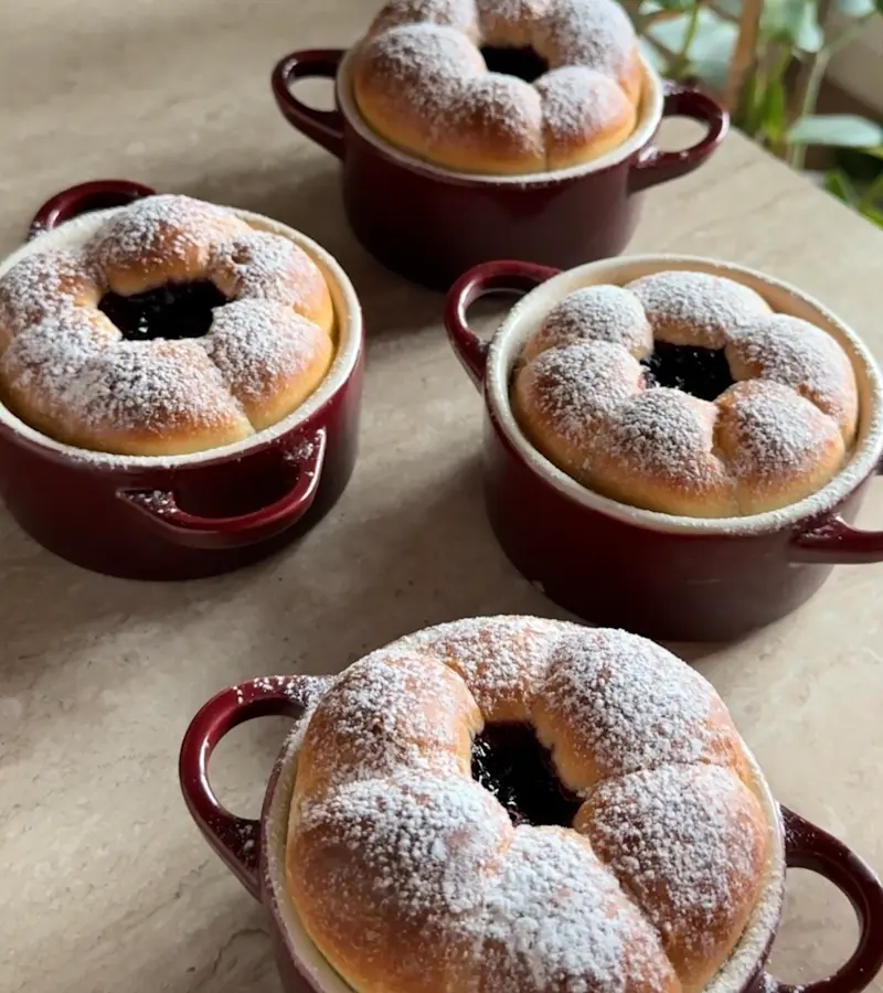 Fiori soffici alla marmellata ricetta